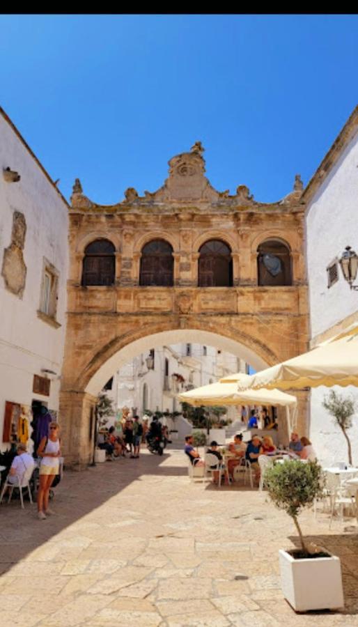 Suite 800 Ostuni Luaran gambar